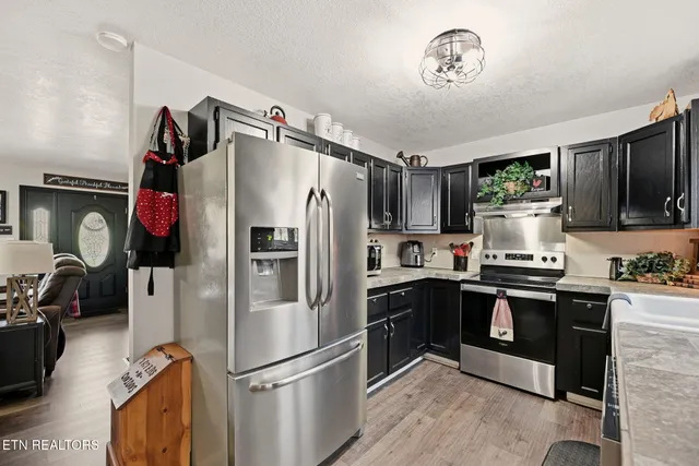 $575,000 | 109 Oakview Drive, Kingston, TN 37763