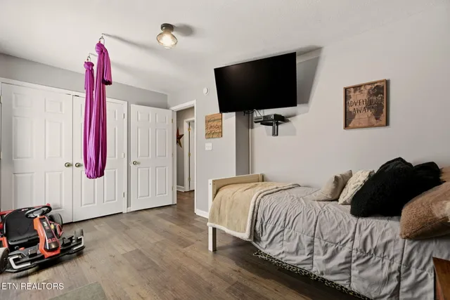 $575,000 | 109 Oakview Drive, Kingston, TN 37763