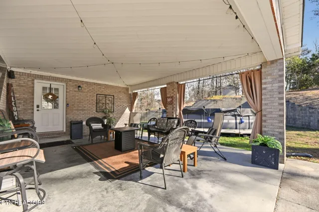 $575,000 | 109 Oakview Drive, Kingston, TN 37763