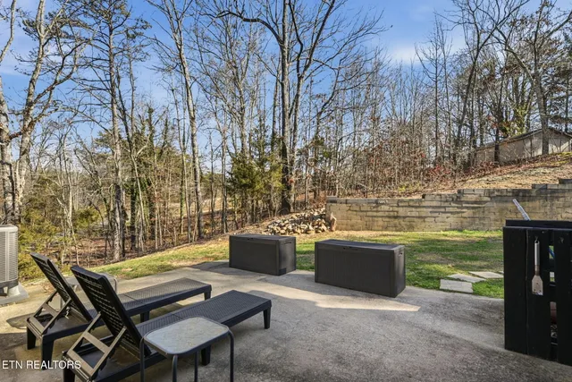 $575,000 | 109 Oakview Drive, Kingston, TN 37763