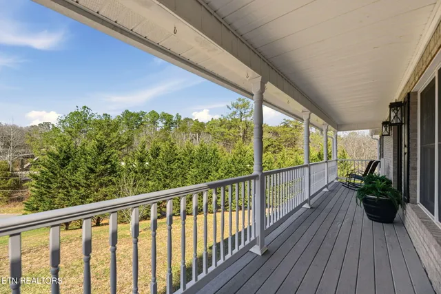 $575,000 | 109 Oakview Drive, Kingston, TN 37763