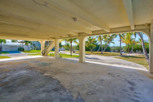 $1,199,000 | 30329 Heron Lane, Big Pine Key, FL 33043