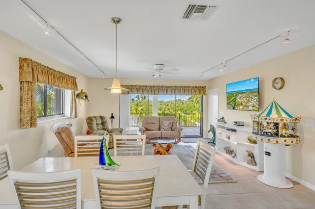 $1,199,000 | 30329 Heron Lane, Big Pine Key, FL 33043