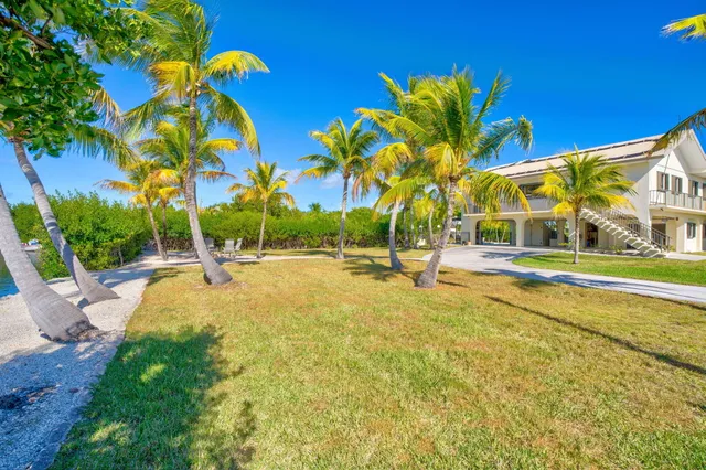 $1,199,000 | 30329 Heron Lane, Big Pine Key, FL 33043