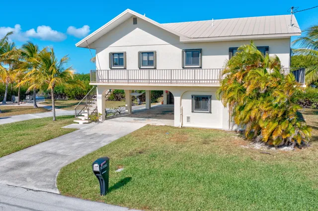 $1,199,000 | 30329 Heron Lane, Big Pine Key, FL 33043