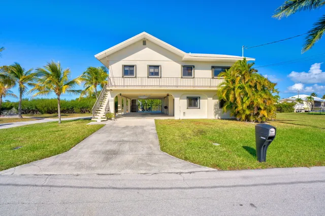 $1,199,000 | 30329 Heron Lane, Big Pine Key, FL 33043