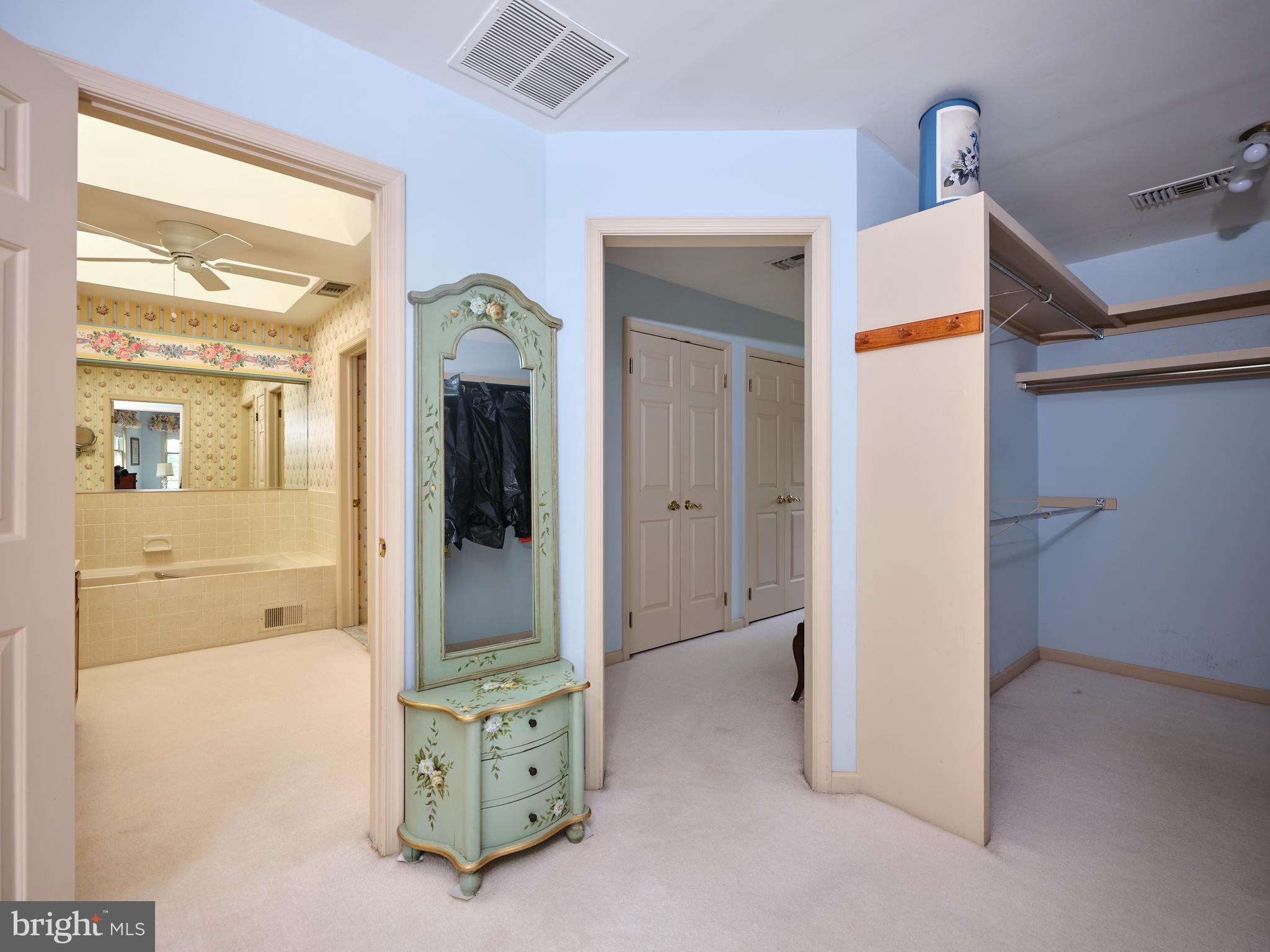 220 Hedgemere Drive Devon, PA 19333 - Photo 22 of 34 Main Walk-In Closet and Bathroom