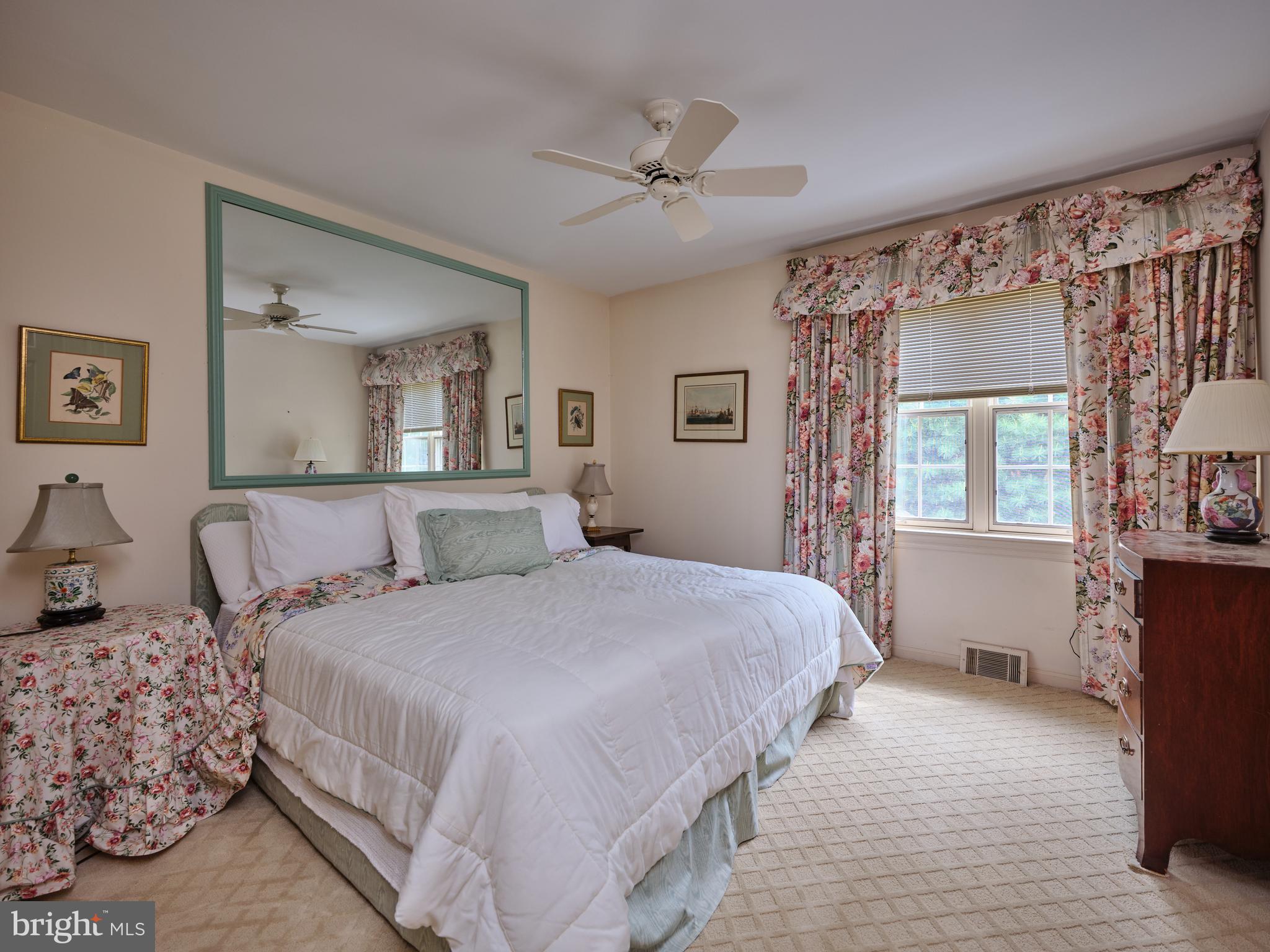 220 Hedgemere Drive Devon, PA 19333 - Photo 25 of 34 2nd Bedroom