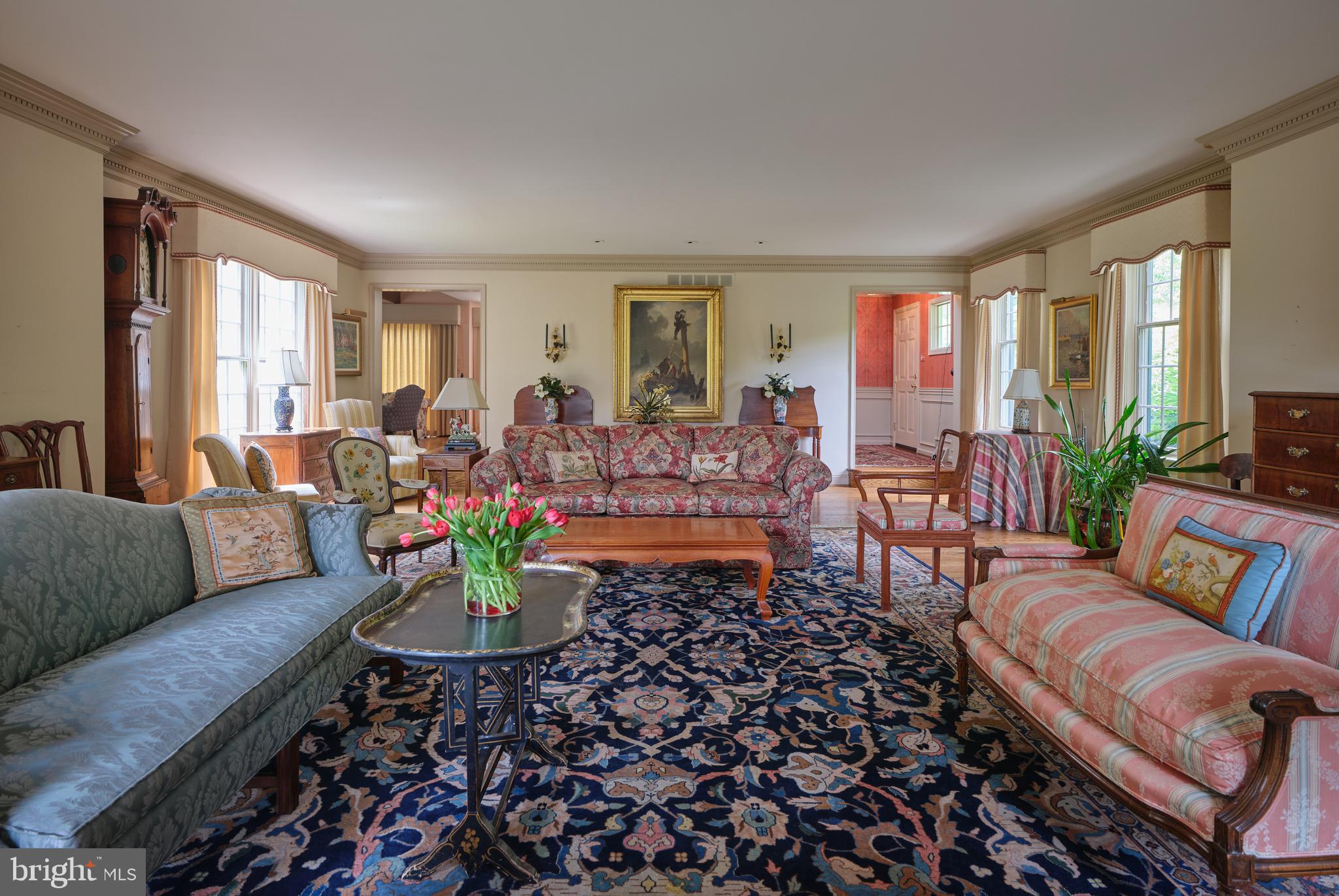 220 Hedgemere Drive Devon, PA 19333 - Photo 6 of 34 Living Room