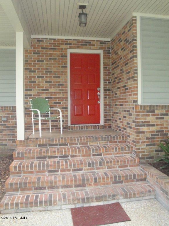 205 Ravenswood Road Hampstead, NC 28443 - Photo 4 of 38 04