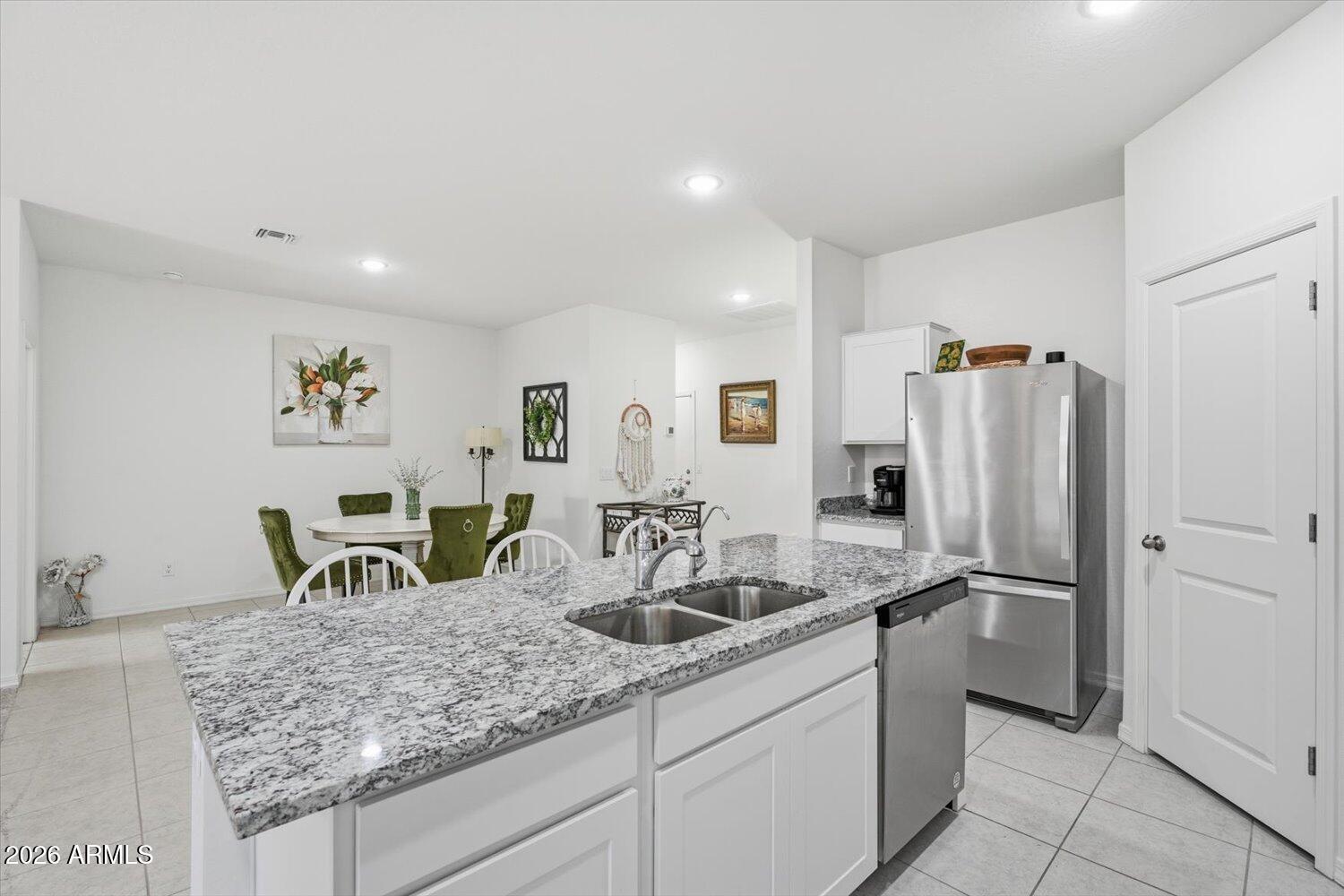 47661 West Old Timer Road Maricopa, AZ 85139 - Photo 7 of 24 kitchen