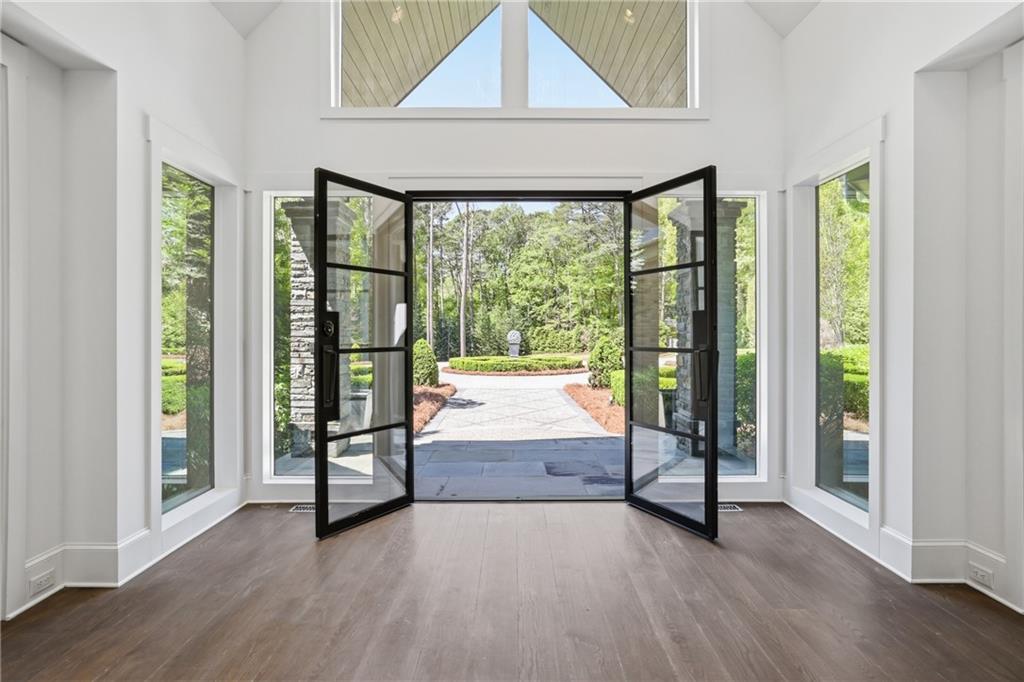 2883 West Roxboro Road Northeast Atlanta, GA 30324 - Photo 12 of 125