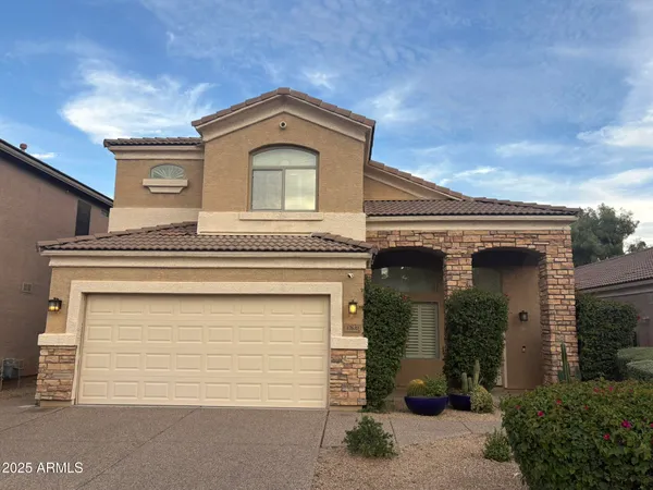 $2,995 | 17633 North 41st Street, Phoenix, AZ 85032