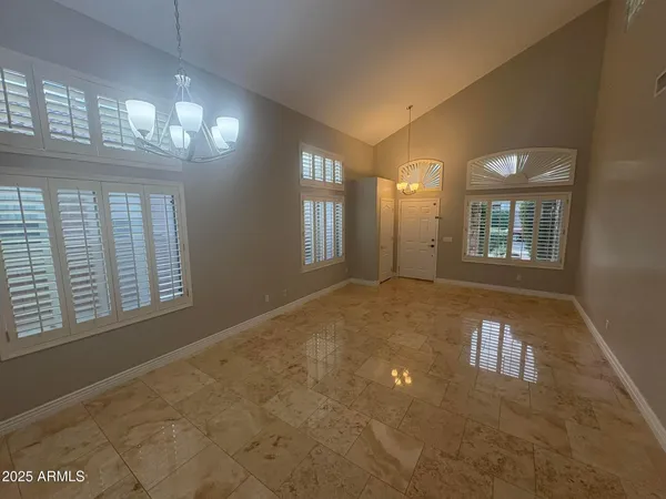 $3,005 | 17633 North 41st Street, Phoenix, AZ 85032