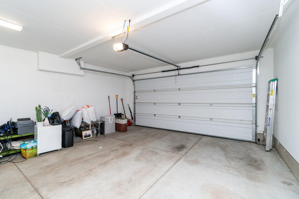 61570 Southwest Blakely Road Bend, OR 97702 - Photo 26 of 35 RileyVisuals-6