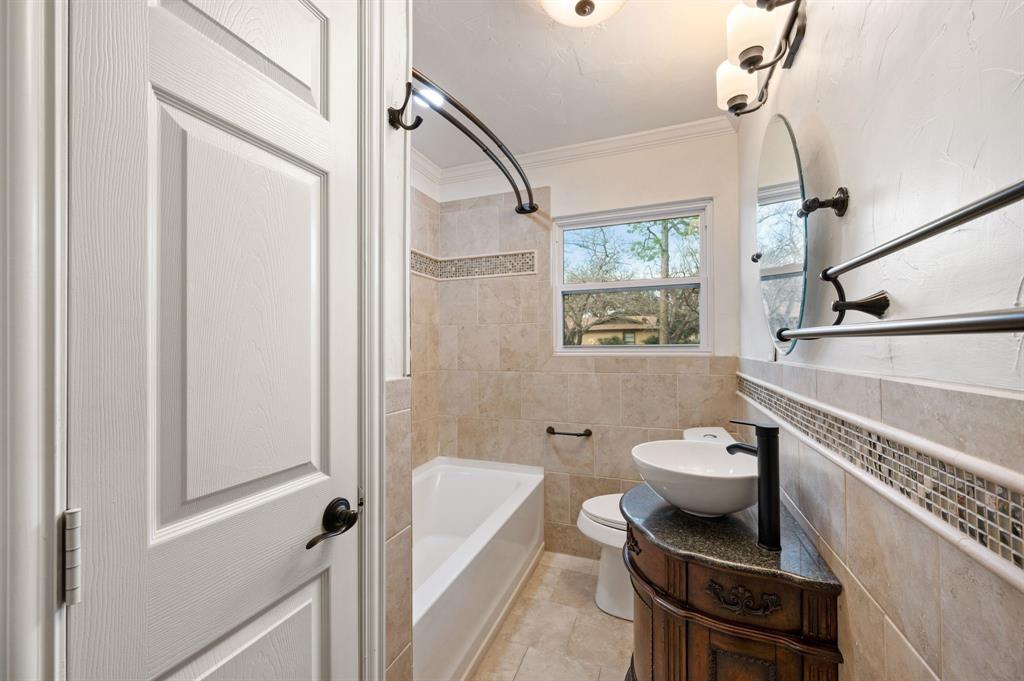 308 Wanda Way Hurst, TX 76053 - Photo 17 of 31