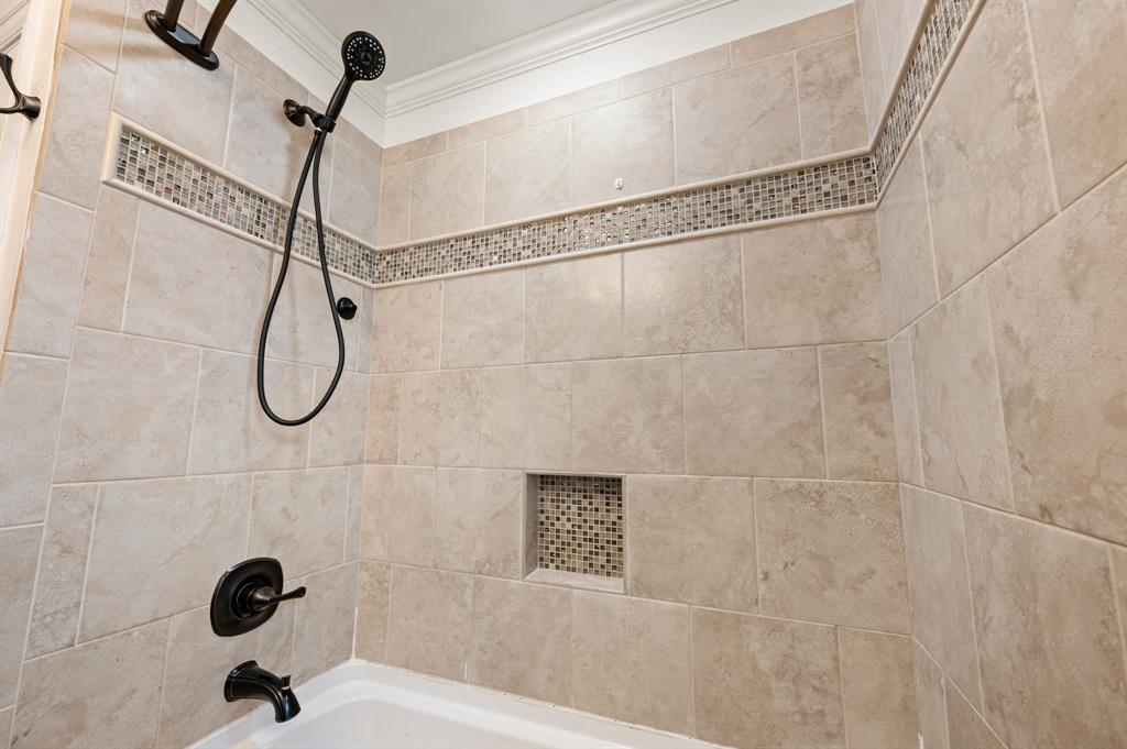 308 Wanda Way Hurst, TX 76053 - Photo 18 of 31