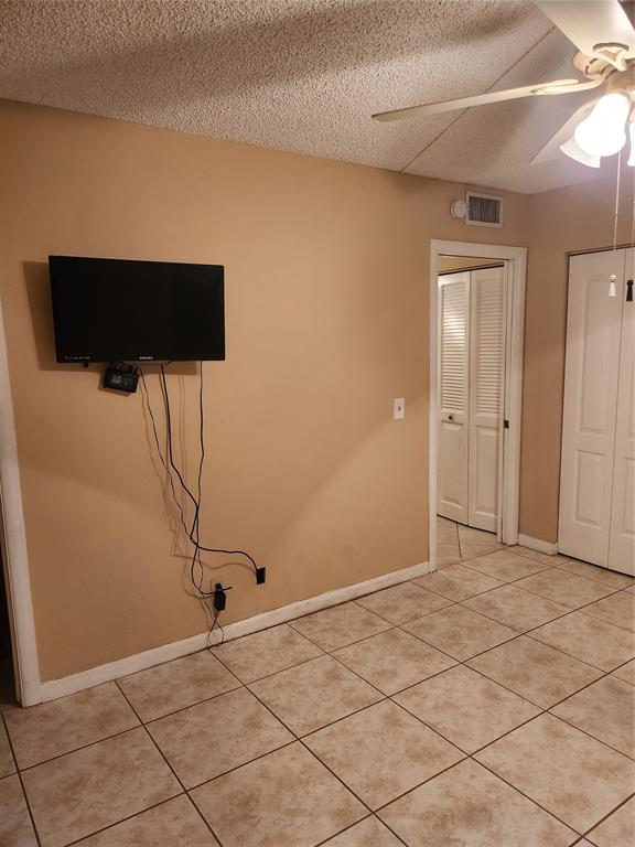 104 Westbury East, Unit 104 Deerfield Beach, FL 33442 - Photo 4 of 40 a view of an empty room