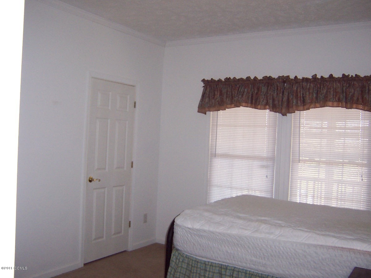 226 Community Road Davis, NC 28524 - Photo 18 of 25 Guest Rm #2