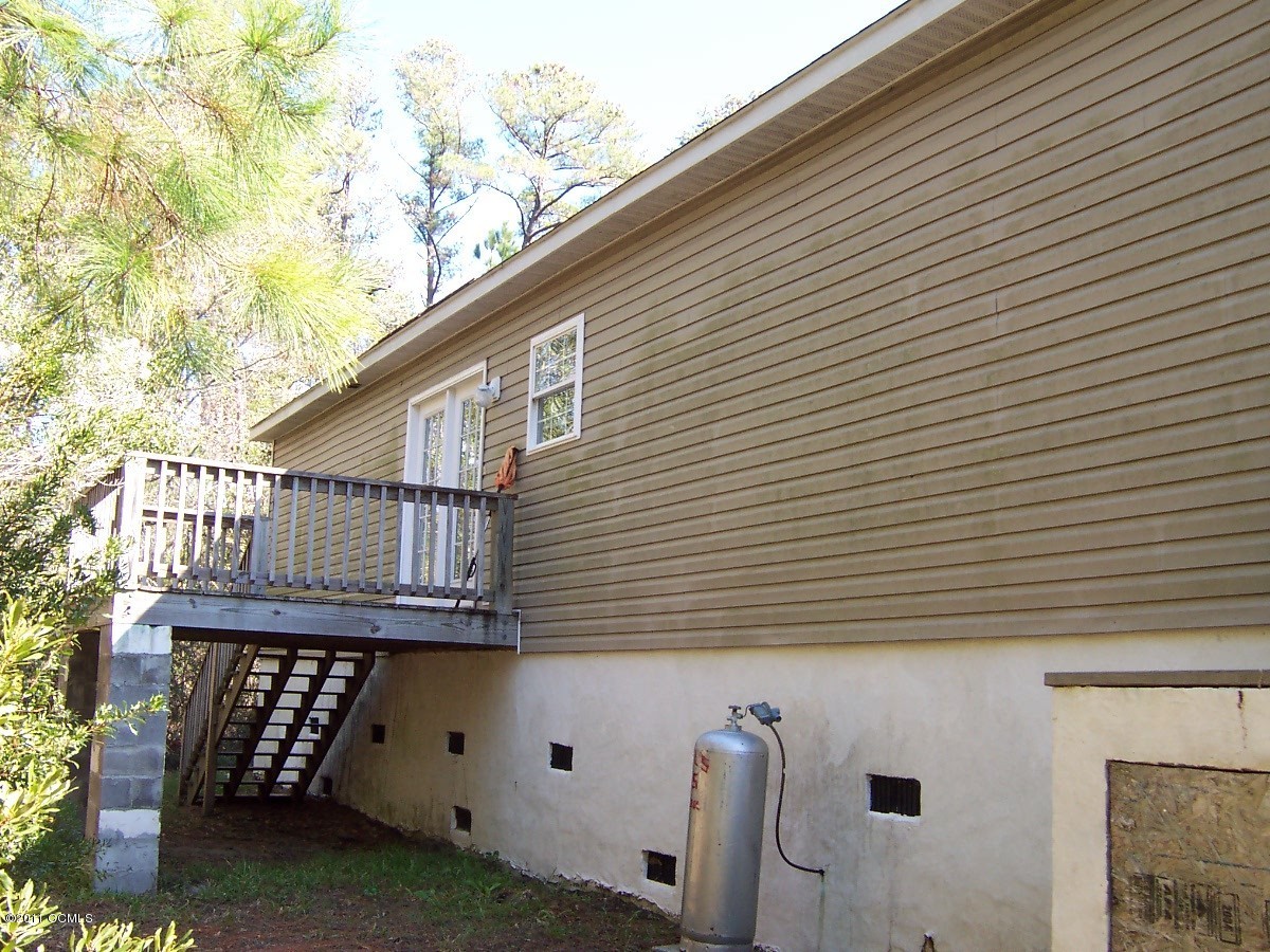 226 Community Road Davis, NC 28524 - Photo 22 of 25 Rear of house