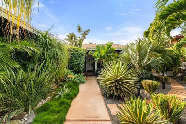 $1,200,000 | 264 Palanehe Street, Kihei, HI 96753