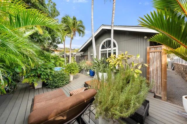 $1,200,000 | 264 Palanehe Street, Kihei, HI 96753