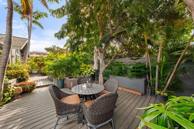 $1,200,000 | 264 Palanehe Street, Kihei, HI 96753