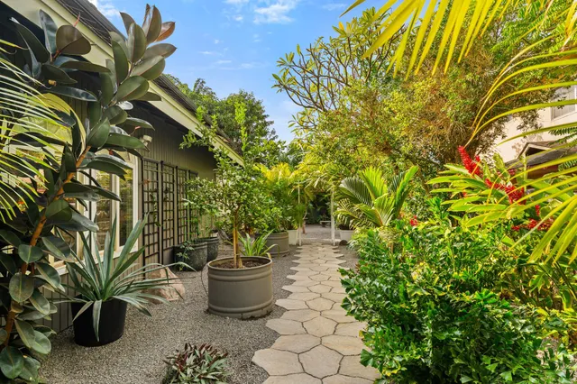 $1,200,000 | 264 Palanehe Street, Kihei, HI 96753