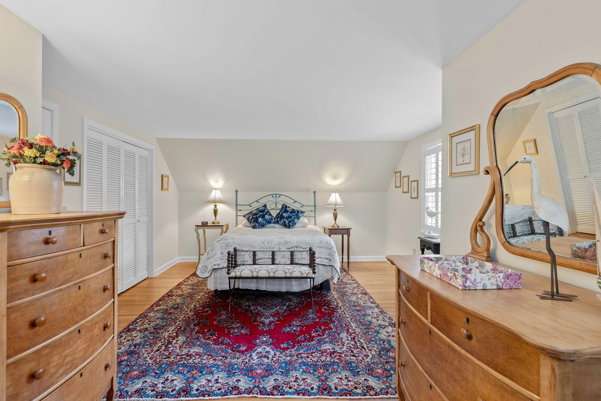 239 Chatham Road Harwich, MA 02645 - Photo 30 of 39 a living room with furniture and a rug