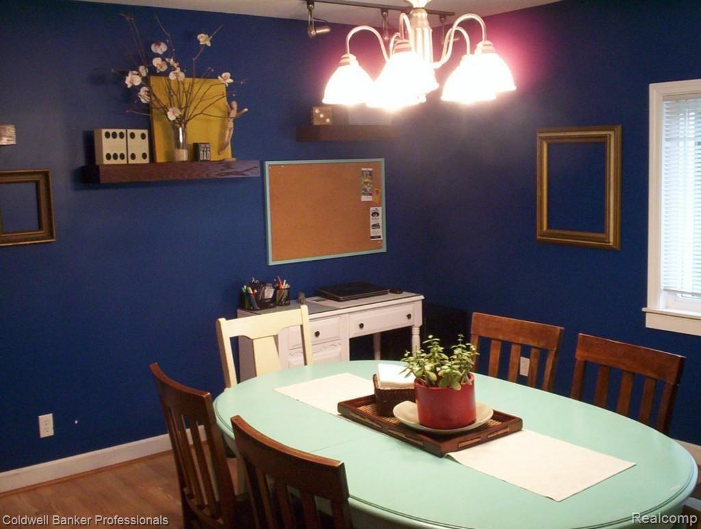 2662 Melvin Avenue Rochester, MI 48307 - Photo 4 of 14 Dining room view 1.jpg