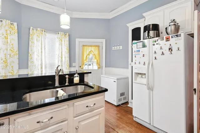 $415,000 | 207 South Walker Street, Burgaw, NC 28425