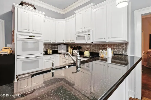 $415,000 | 207 South Walker Street, Burgaw, NC 28425