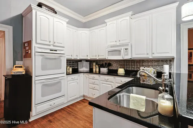 $415,000 | 207 South Walker Street, Burgaw, NC 28425