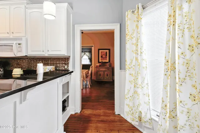 $415,000 | 207 South Walker Street, Burgaw, NC 28425