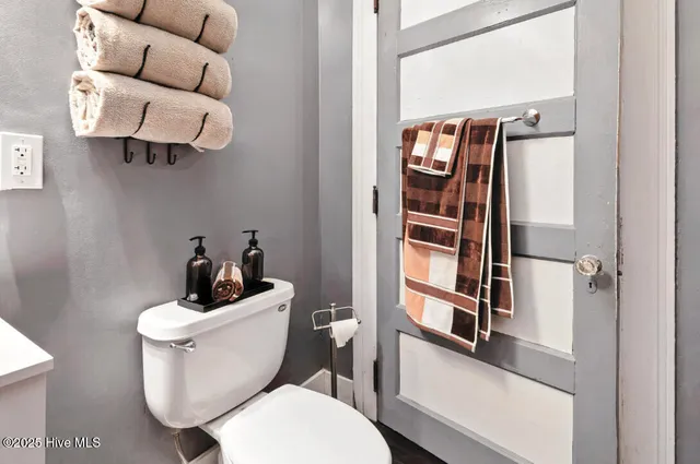 $415,000 | 207 South Walker Street, Burgaw, NC 28425