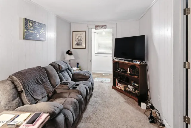 $415,000 | 207 South Walker Street, Burgaw, NC 28425