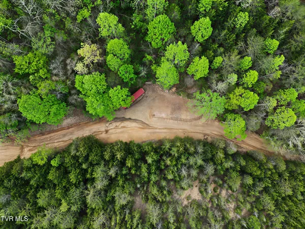 $165,000 | 2692 Bear Creek Road, Bybee, TN 37713