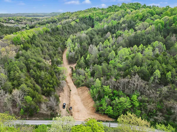 $165,000 | 2692 Bear Creek Road, Bybee, TN 37713