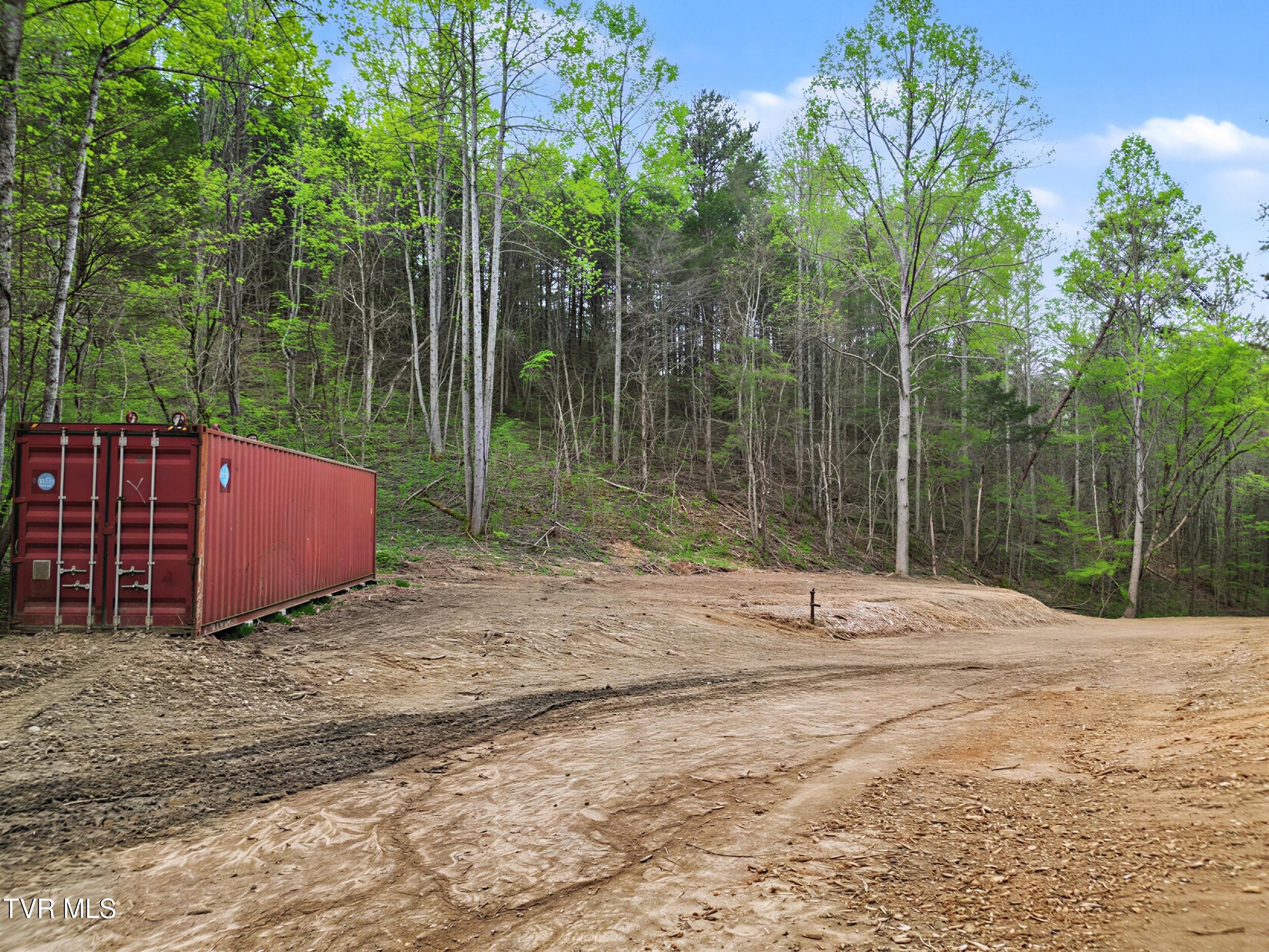 2692 Bear Creek Road Bybee, TN 37713 - Photo 8 of 25 22_18