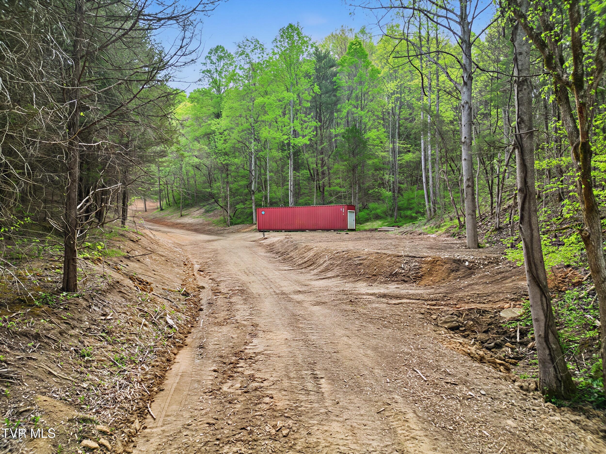 2692 Bear Creek Road Bybee, TN 37713 - Photo 10 of 25 10_17