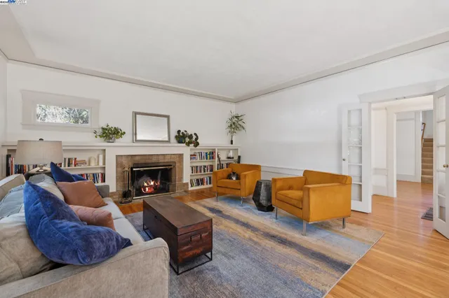 $995,000 | 2825 Piedmont Avenue, Berkeley, CA 94705