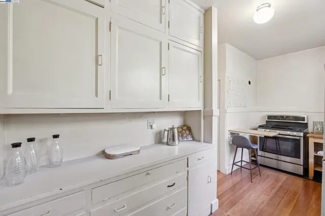 $995,000 | 2825 Piedmont Avenue, Berkeley, CA 94705