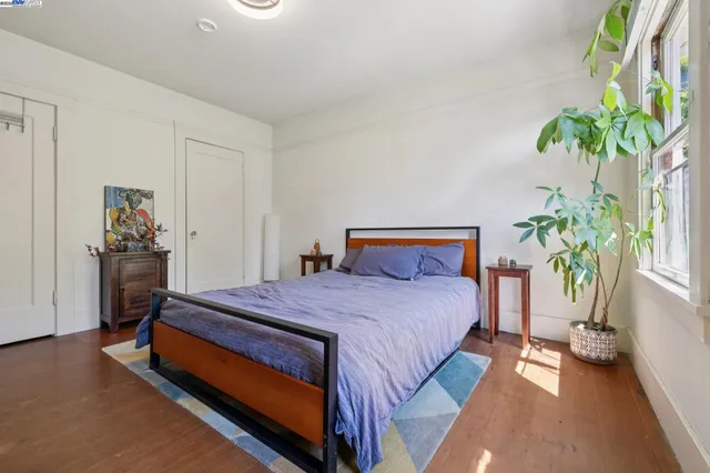 $995,000 | 2825 Piedmont Avenue, Berkeley, CA 94705
