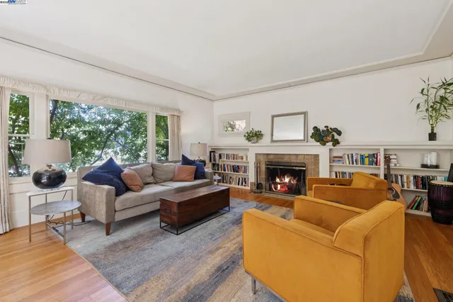 $995,000 | 2825 Piedmont Avenue, Berkeley, CA 94705