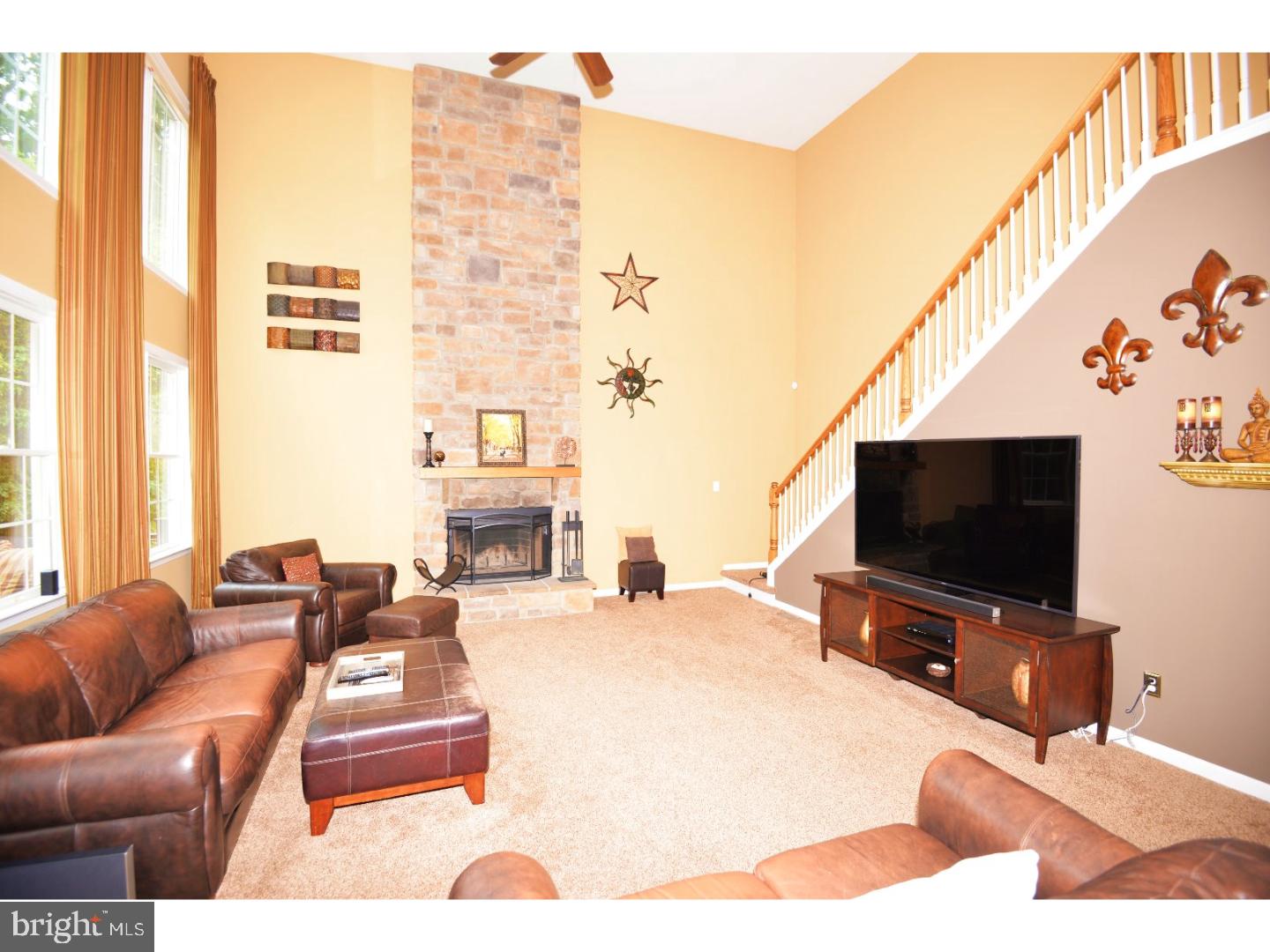 3856 Green Ridge Road Furlong, PA 18925 - Photo 14 of 25 Family Room