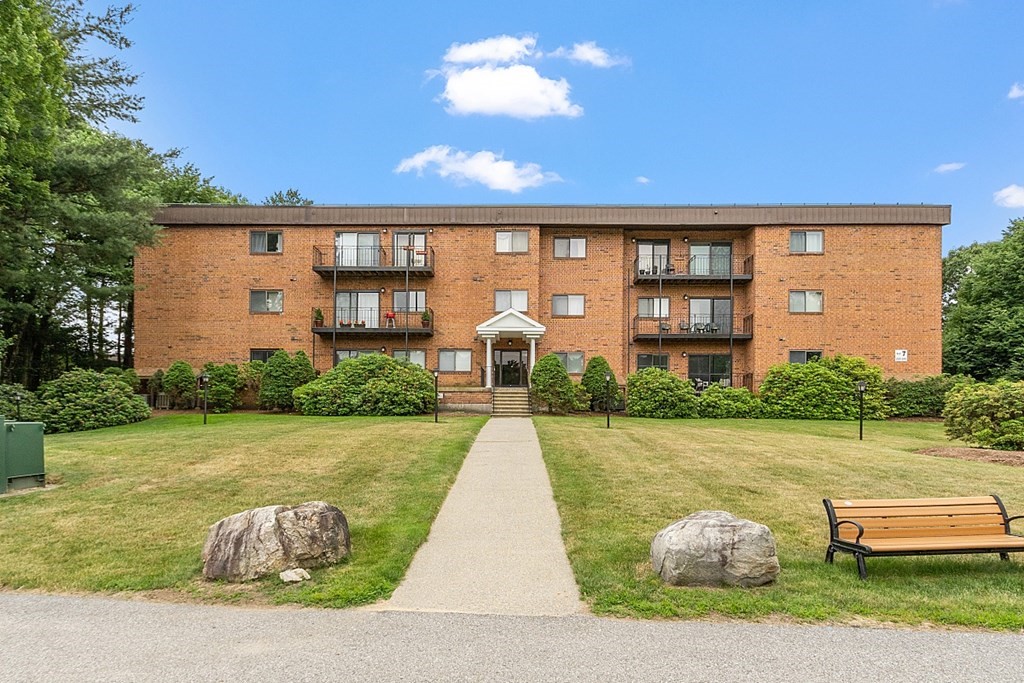 181 Littleton Road, Unit 237 Chelmsford, MA 01824 - Photo 1 of 1 Gallery Image 1