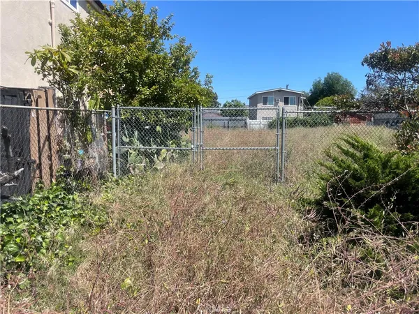$235,000 | 1162 McDonald Avenue, Wilmington, CA 90744