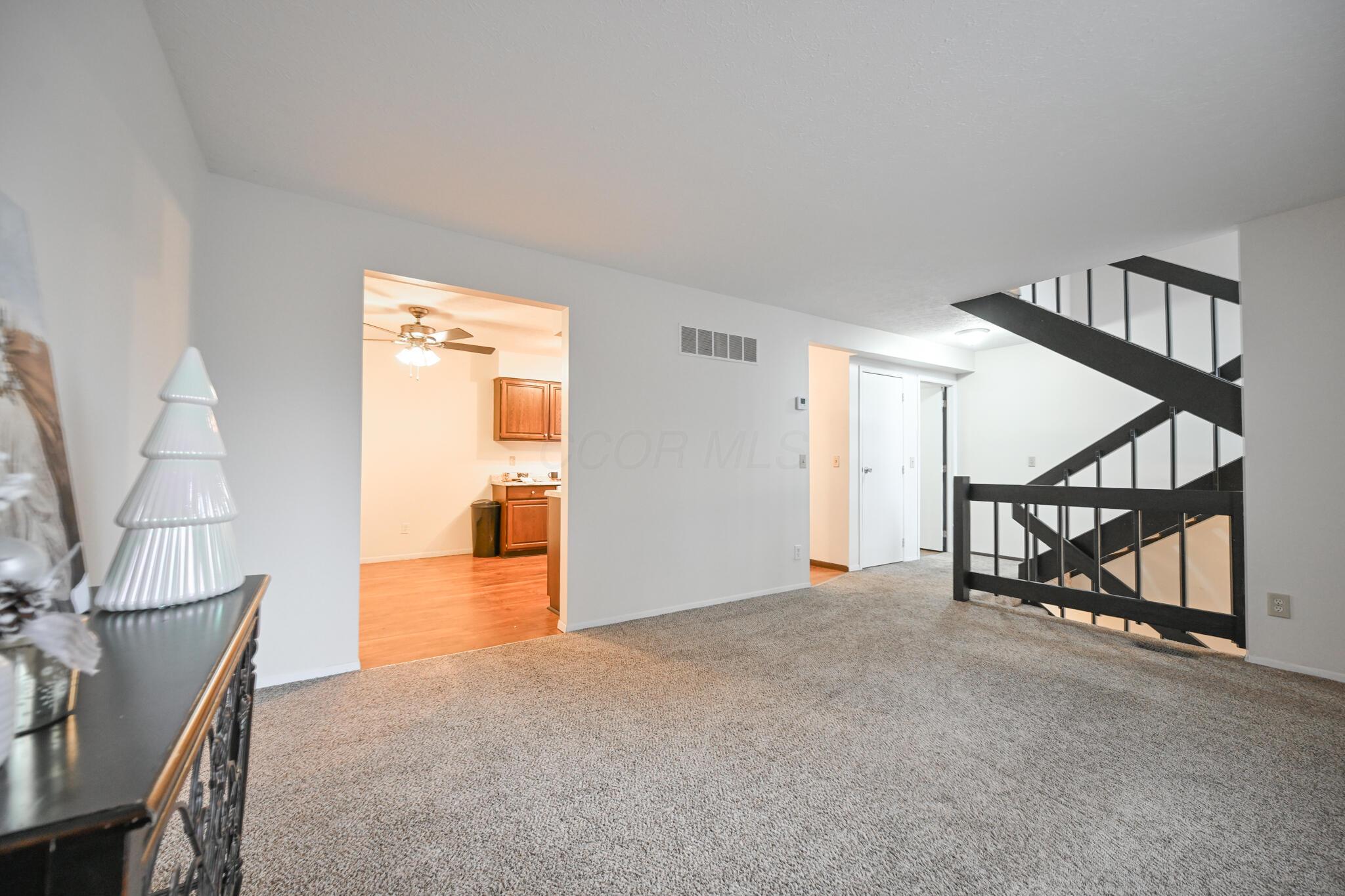 2159 Olympic Street Springfield, OH 45503 - Photo 9 of 37 20251124-2159 Olympic-0009