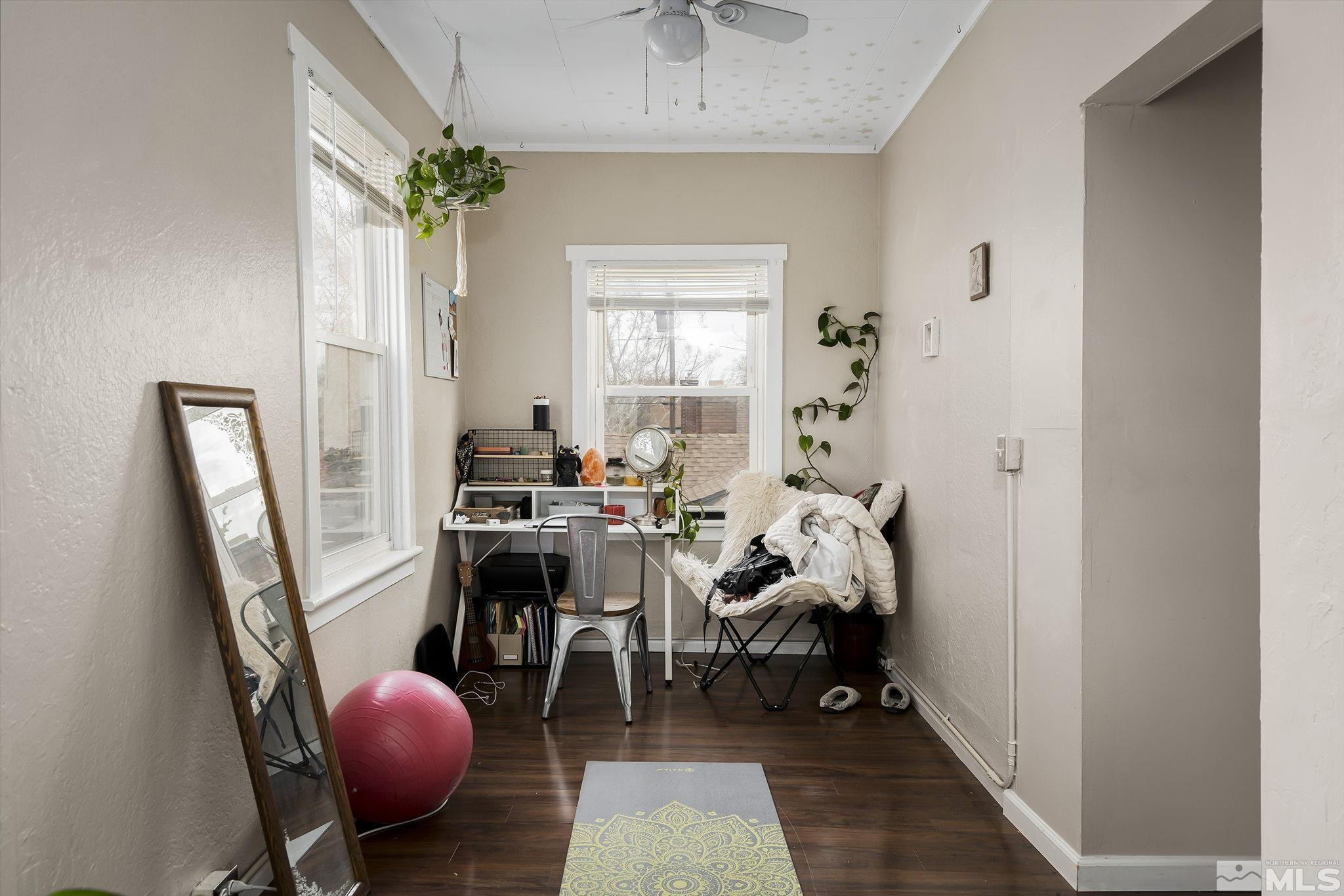 919-915 Bell Street Reno, NV 89503 - Photo 10 of 13 a workspace with wooden floor
