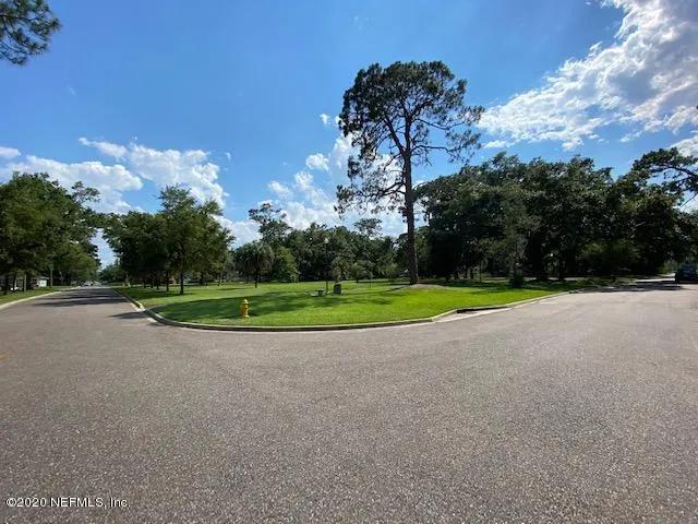 a view of a golf course